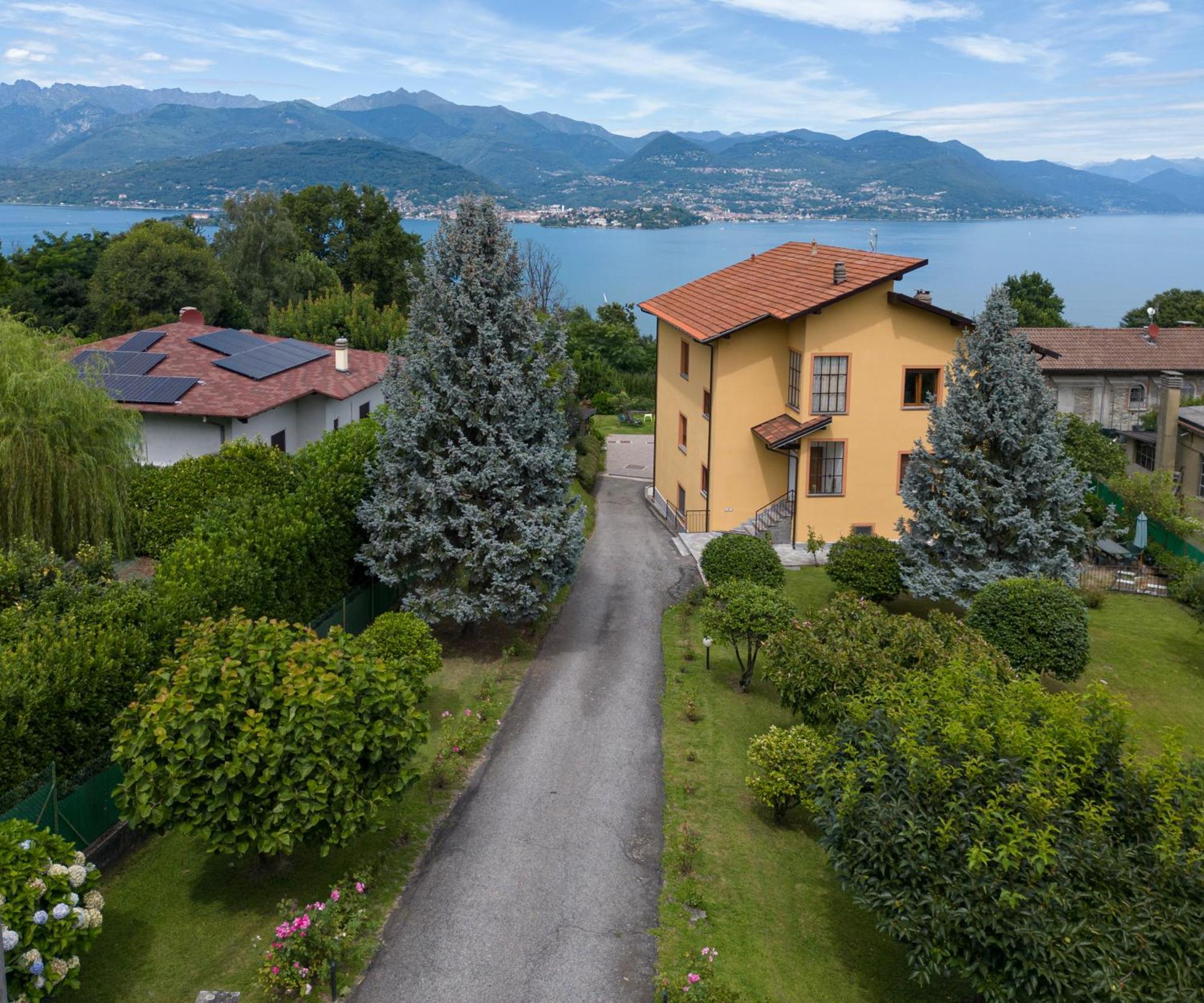 Casa Lilla - Lakeview Large Apartments With Garden Above Stresa Exteriér fotografie